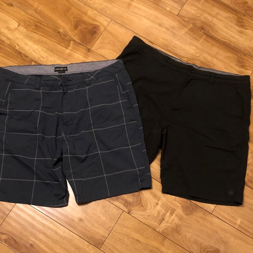 Hang Ten Men's Flat Front Shorts (2) - 40